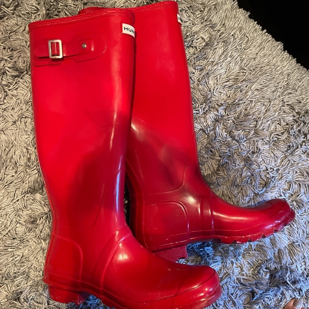 HUNTER BOOTS